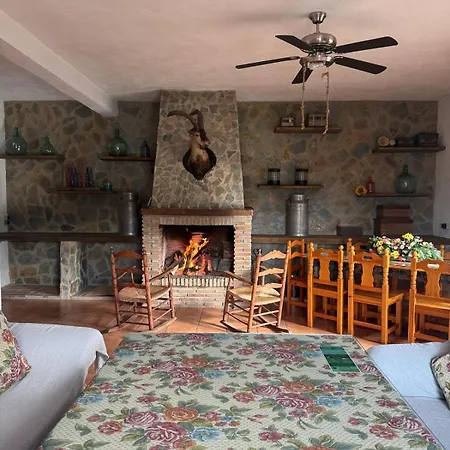 Cortijo Loma Del Estanque Chalet *
